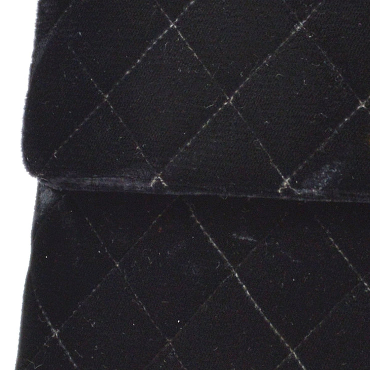 Chanel Black Vintage 80's Quilted Velvet Mini Flap Bag ref.938825 - Joli  Closet