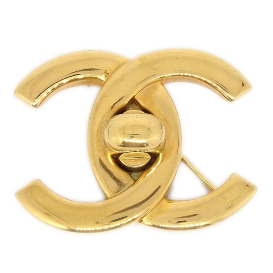 CHANEL 1996 CC Turnlock Brooch Gold Large