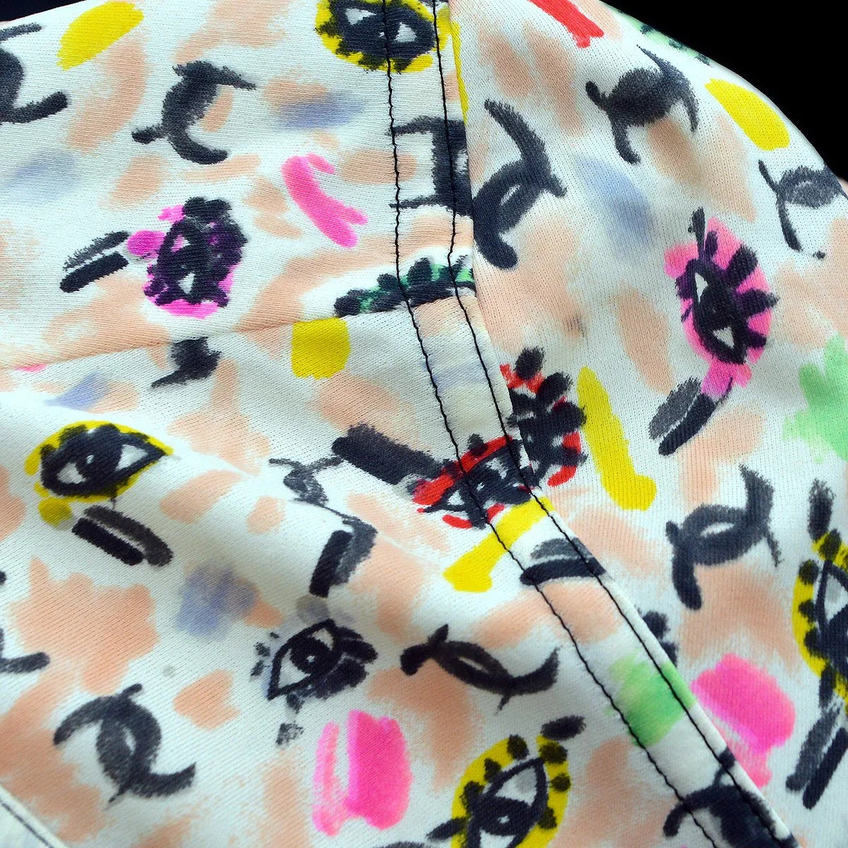 CHANEL 1995 eye logo print CC button-up shirt