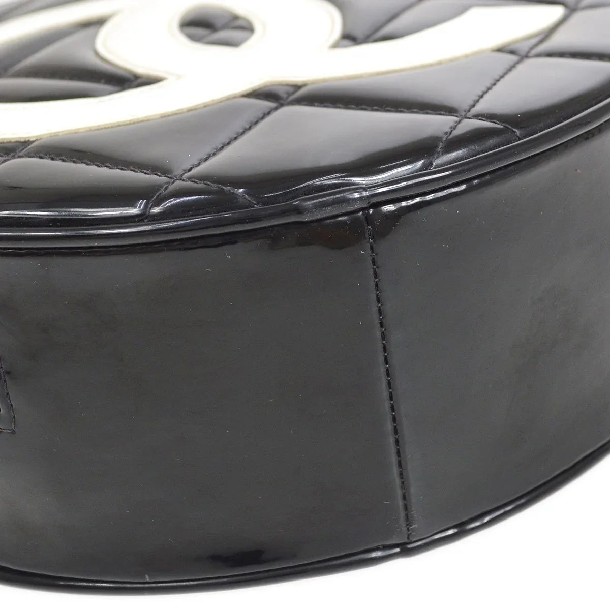 CHANEL * 1994-1996 Round Cosmetic Vanity Chain Hand Bag Black