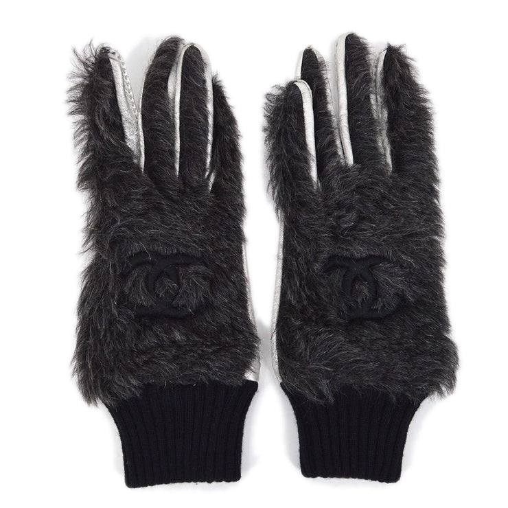 chanel gloves with fur