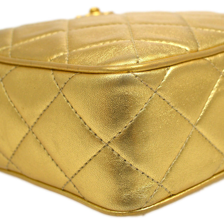 CHANEL 1996-1997 Gold Lambskin Camera Bag Mini – AMORE Vintage Tokyo