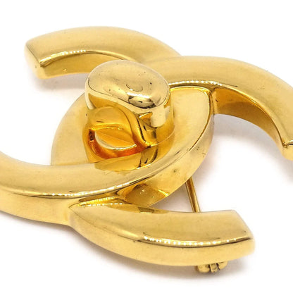 CHANEL Turnlock Brooch Gold Large