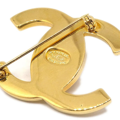 CHANEL Turnlock Brooch Gold Large
