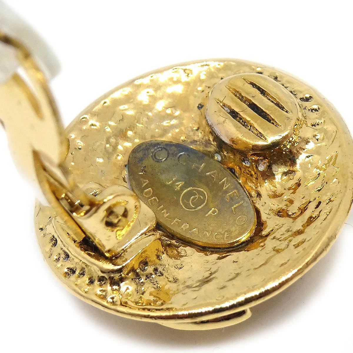 Chanel 1994 Gold Quilted 'CC' Round Earrings Small