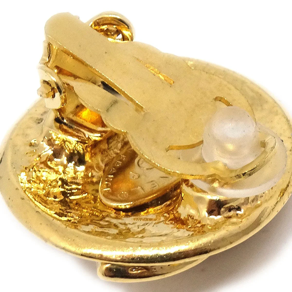 CHANEL 1994 Round CC Earrings Small