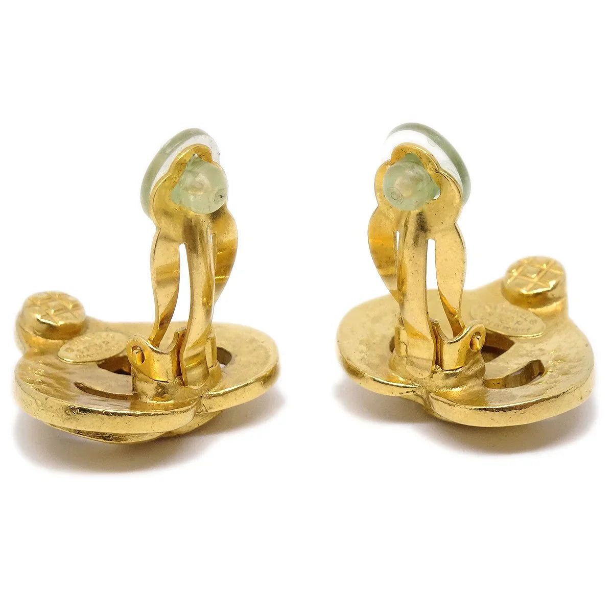 CHANEL 1997 Heart CC Earrings Gold Medium