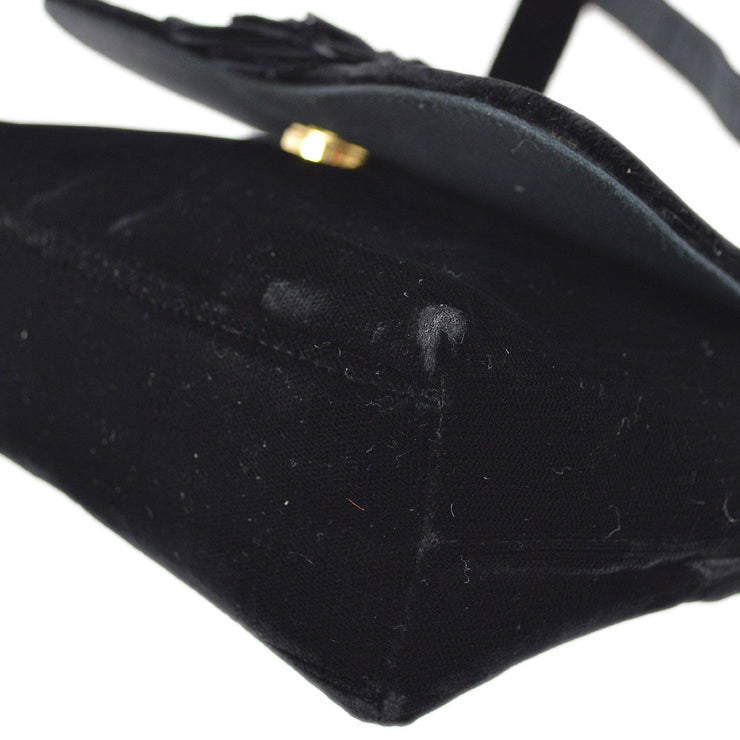 CHANEL 1991-1994 Camellia Shoulder Bag Black Velvet – AMORE Vintage Tokyo