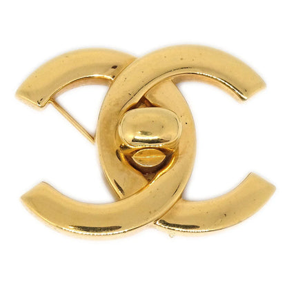 CHANEL Turnlock Brooch Gold 96P