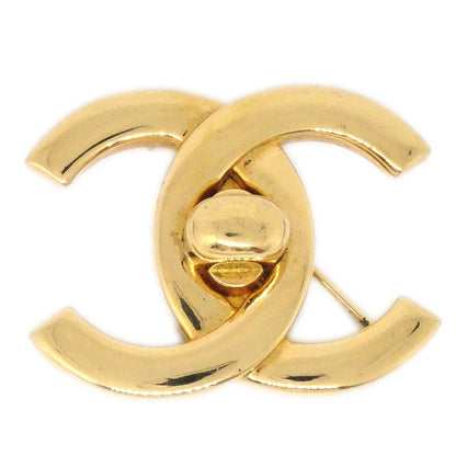 CHANEL 1996 Turnlock Brooch Pin Gold Large
