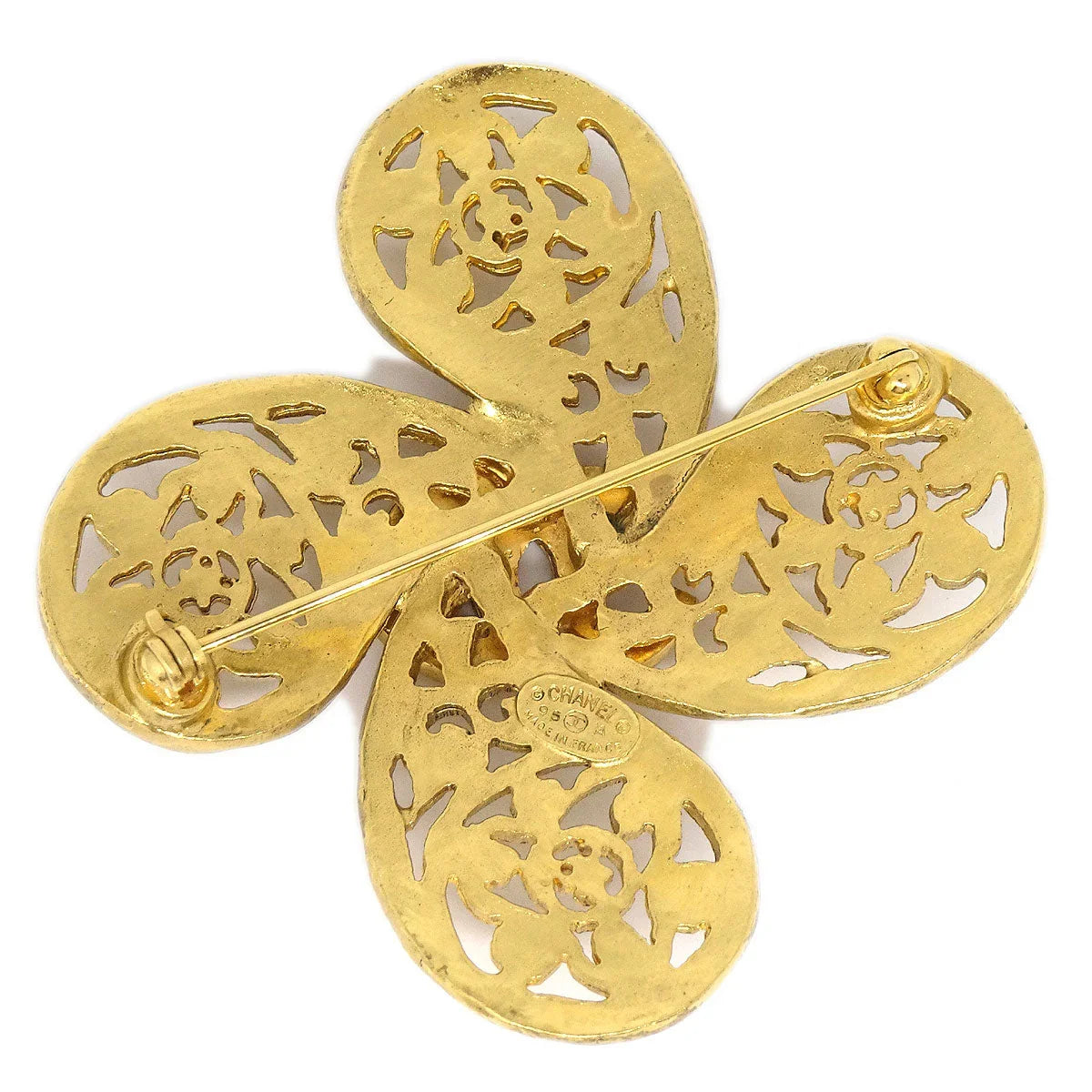 CHANEL 1995 Fretwork Paisley Brooch Gold