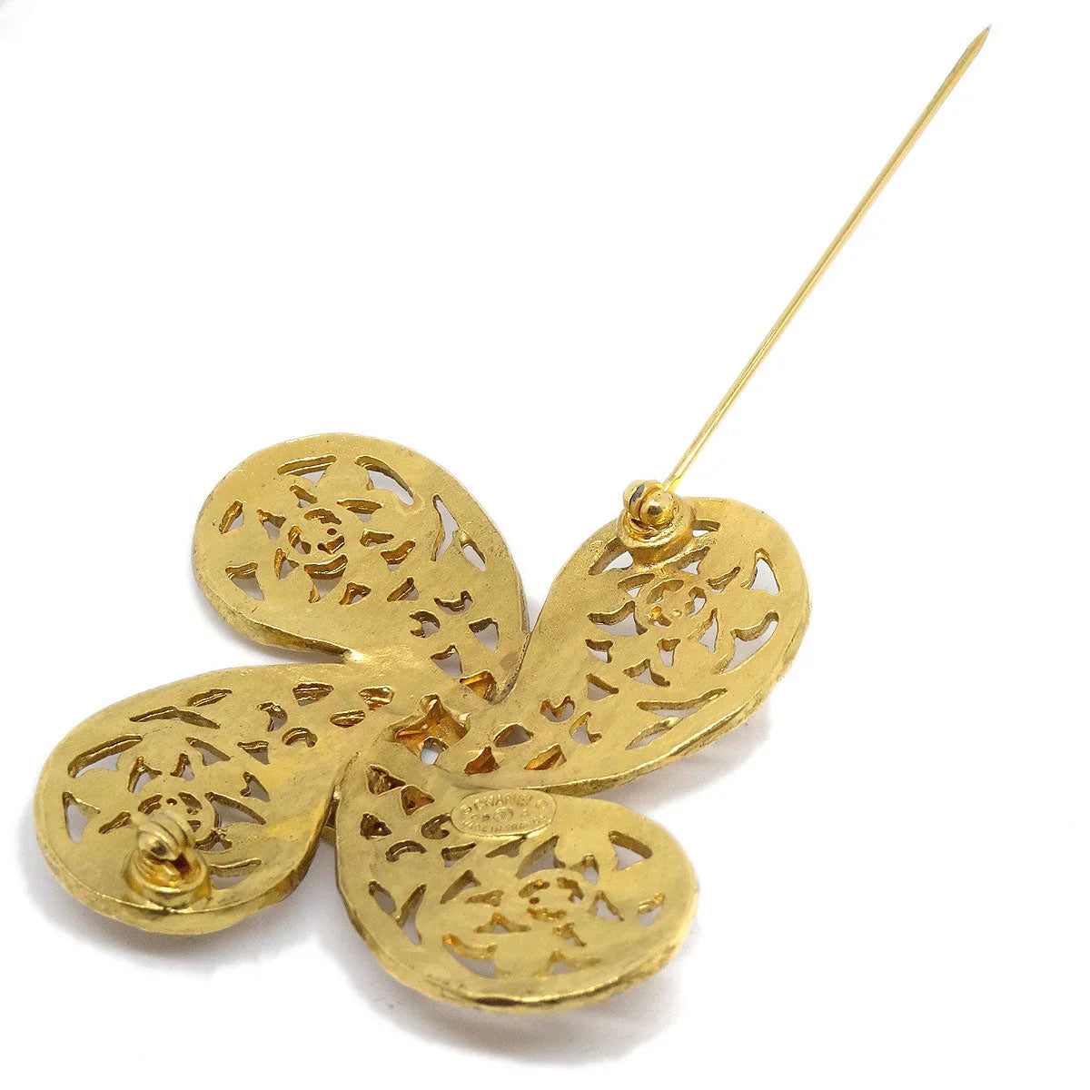 CHANEL 1995 Fretwork Paisley Brooch Gold