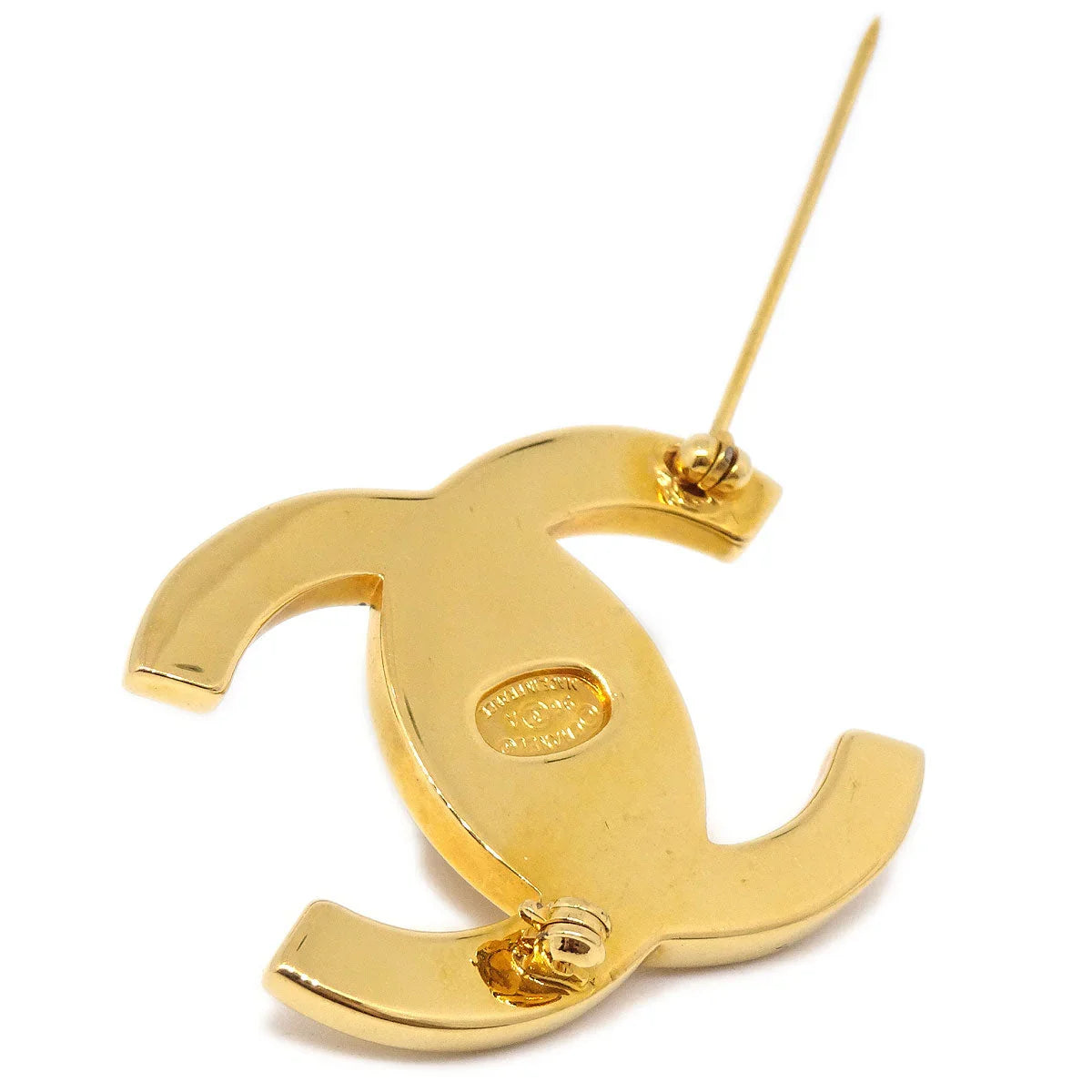 CHANEL 1996 Turnlock CC Brooch Pin Gold Large