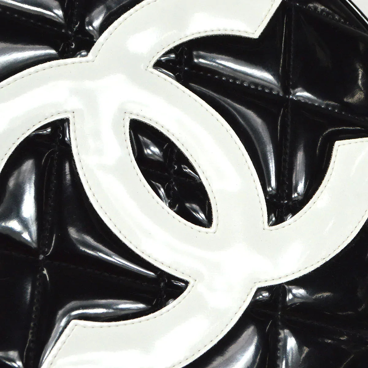 Chanel 1994-1996 Round Vanity Handbag