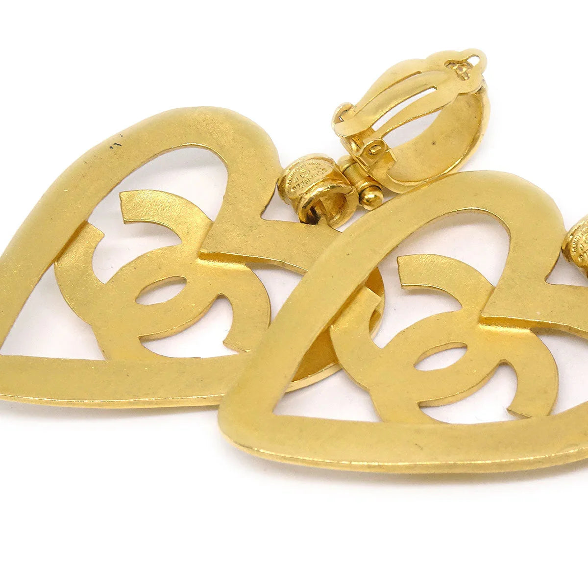 Chanel 1995 Heart Gold Earrings