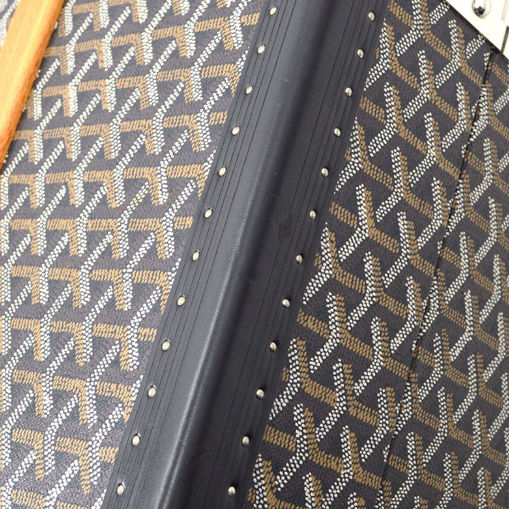 Goyard suitcase from Marinerocean. Size 20/24 available. Contact