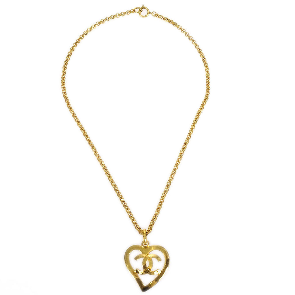 Chanel gold deals heart necklace