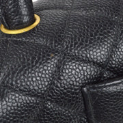 Chanel 1994经典皮瓣手提包中型黑色鱼子酱