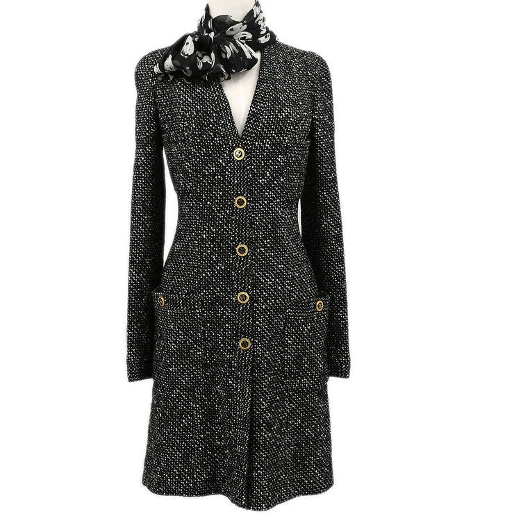 Chanel 1993 Fall logo-buttons single-breasted tweed coat #38 – AMORE  Vintage Tokyo