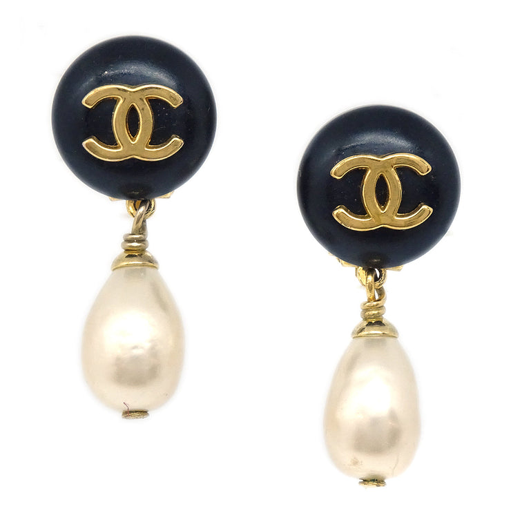 Chanel 1996 Teardrop Pearl CC悬挂耳环96A