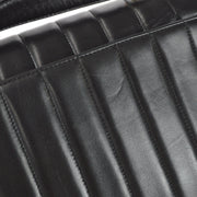 シャネル1991-1994垂直ステッチラウンドフラップショルダーバッグ小さな黒いラムスキン