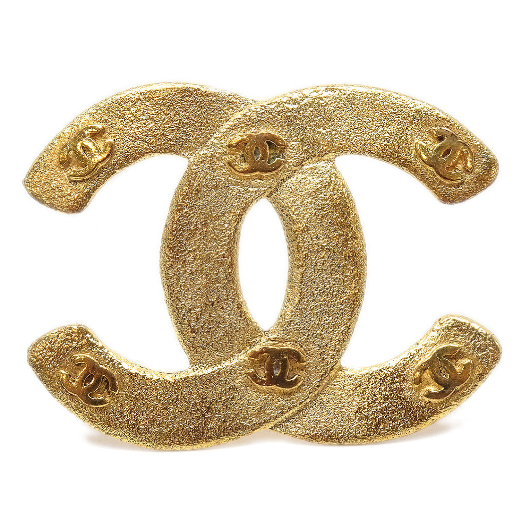 CHANEL 2017 Fall Chanel CC Logo Pin Brooch Crystal Gold Pearl
