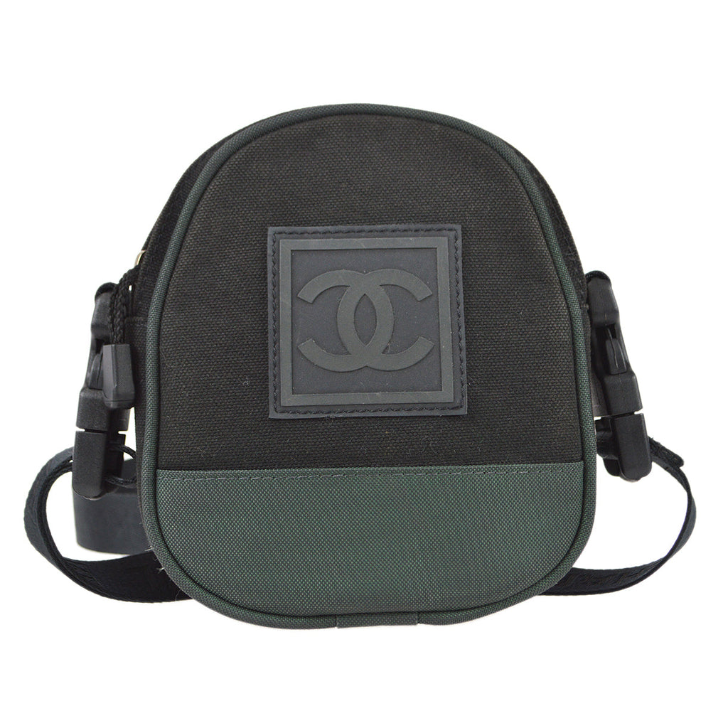 Derive bladre Installere Chanel Sport Line Shoulder Bag Black Green – AMORE Vintage Tokyo