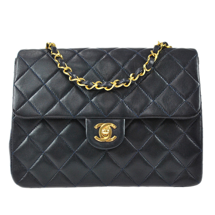 Chanel medium classic flap lambskin Clearance