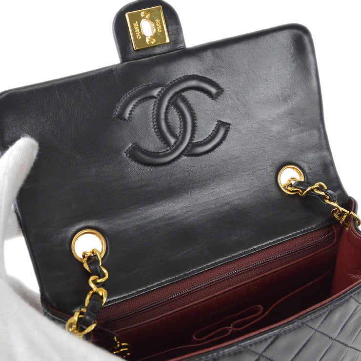 Chanel 1991-1994 Classic Flap Square Chain Shoulder Bag Black Lambskin – AMORE  Vintage Tokyo