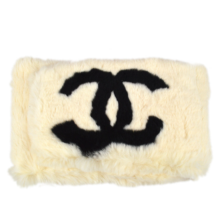 Chanel Fall 2001 Runway Fur Scarf