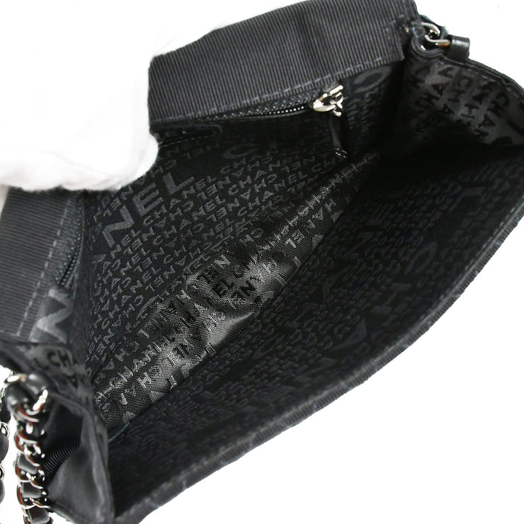 Chanel 2004-2005 Emblem Chain Shoulder Bag Black