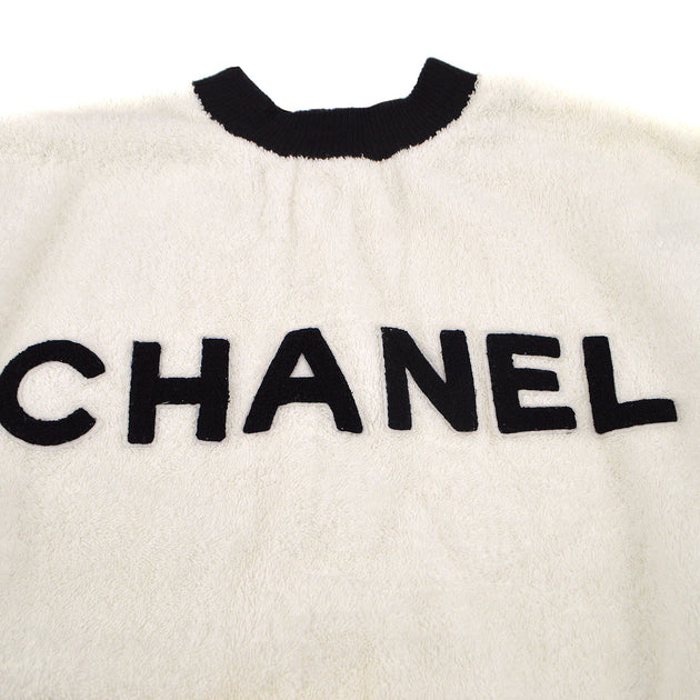 CHANEL 1988 CC logo-print hoodie #L – AMORE Vintage Tokyo