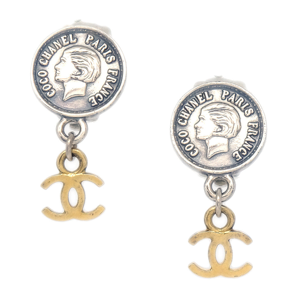 Chanel Medallion Dangle Earrings Gold Silver Clip-On 96A – AMORE Vintage  Tokyo