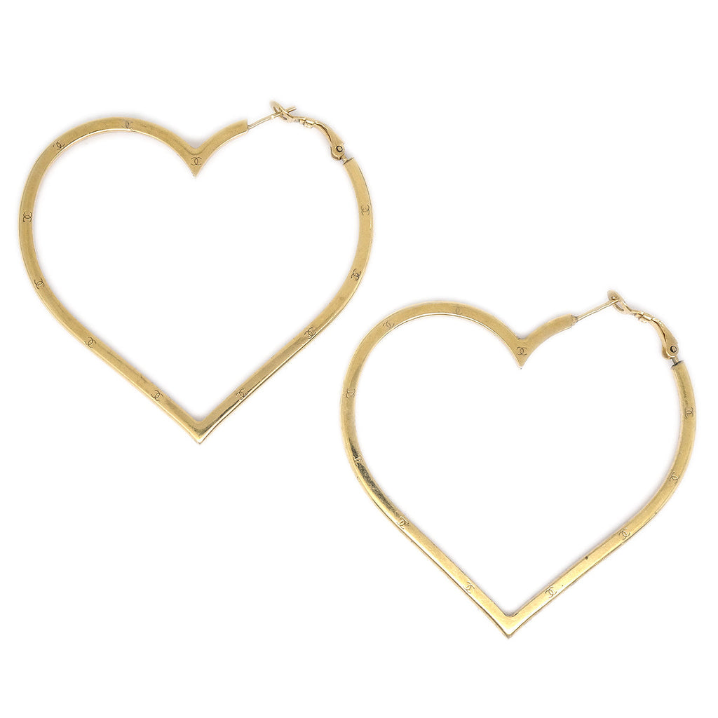 Chanel Heart Dangle Piercing Earrings Gold 04P – AMORE Vintage Tokyo