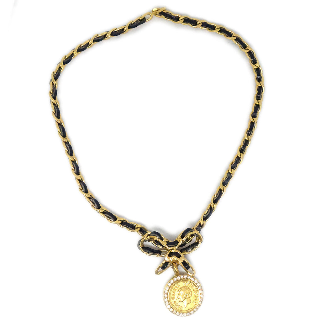 Chanel Bow Medallion Rhinestone Pendant Necklace 96P 170272