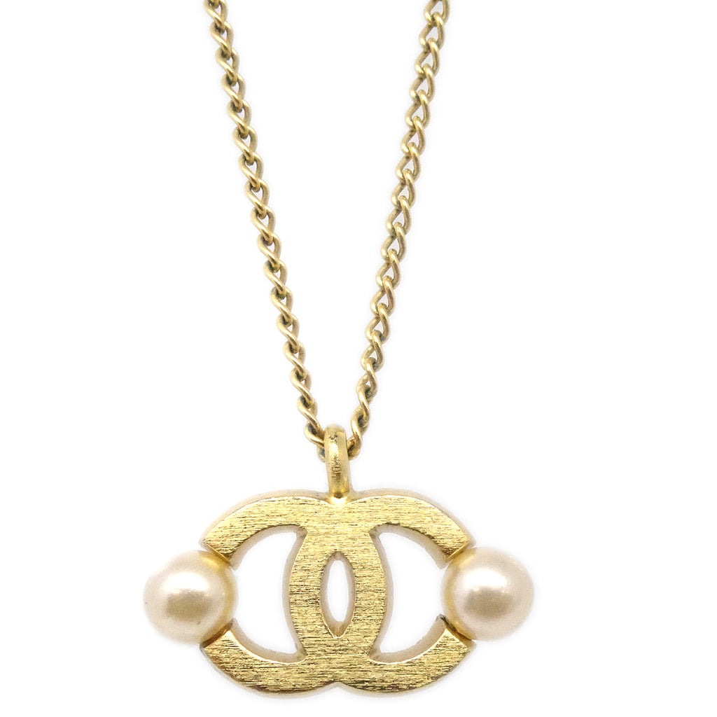 Chanel Artificial Pearl Gold Chain Pendant Necklace – AMORE Vintage Tokyo