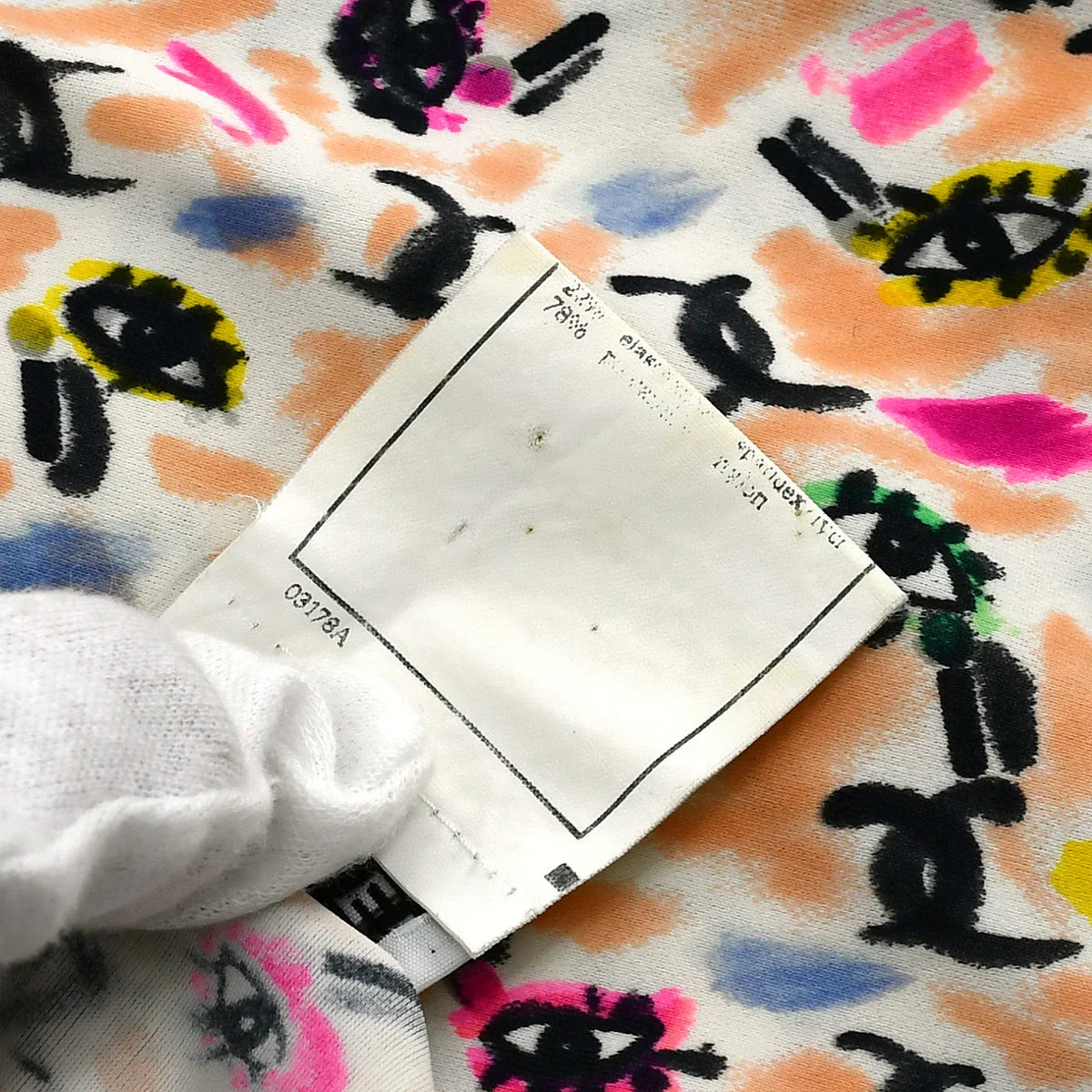 Chanel 1995 spring shoe-print cropped T-shirt #40