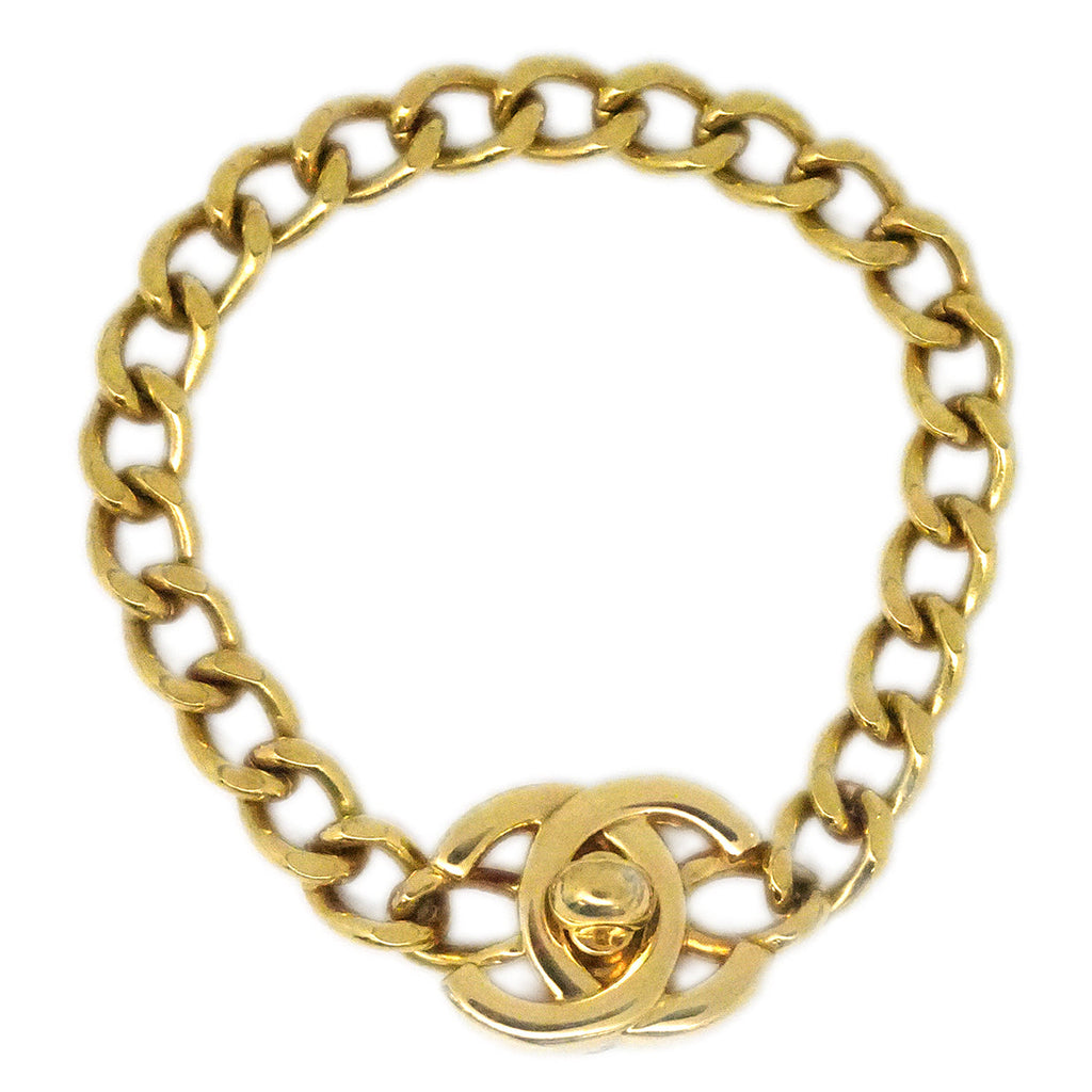 CHANEL CC Turnlock Necklace Gold 1996 – REAWAKE