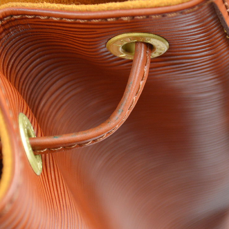 Louis Vuitton Petite Bucket Bag in Brown