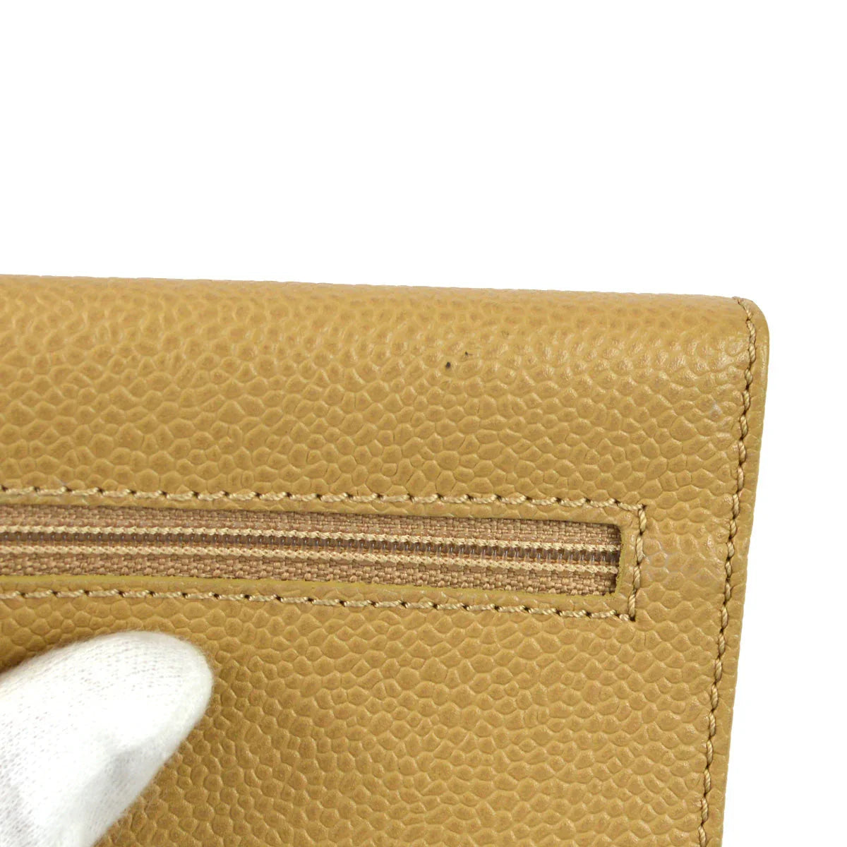 Chanel 2000-2001 Trifold Wallet Beige Caviar