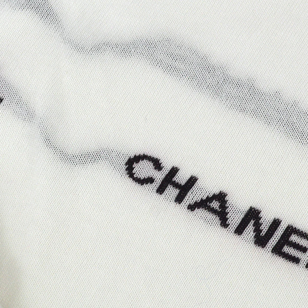 Chanel Sleeveless Tops White 04P #38