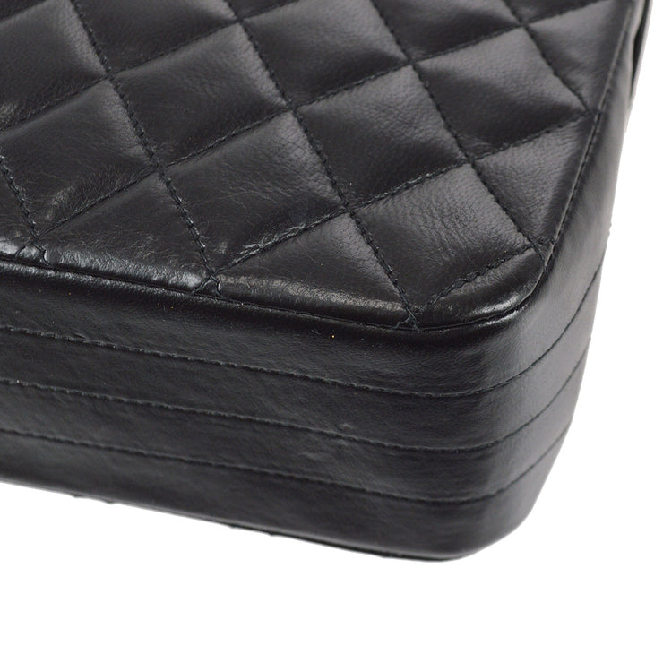 Chanel 1994-1996 Round Flap Bag Small Black Lambskin – AMORE Vintage Tokyo