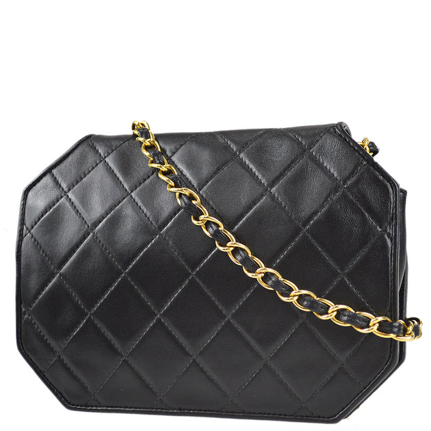 Chanel 1989-1991 Octagonal Flap Bag Mini Black Lambskin – AMORE Vintage  Tokyo