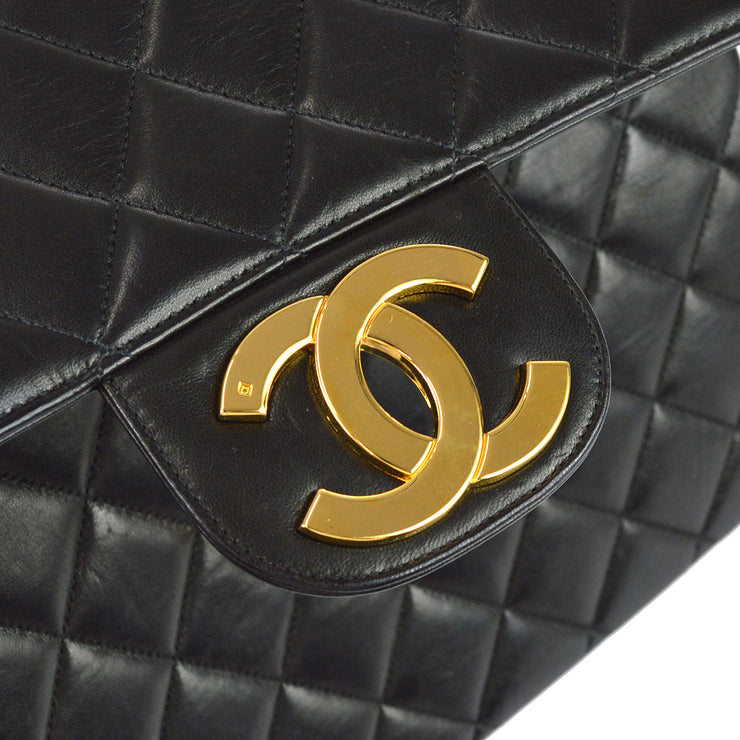 Chanel 2000-2001 Classic Flap Jumbo Chain Shoulder Bag Black Lambskin –  AMORE Vintage Tokyo