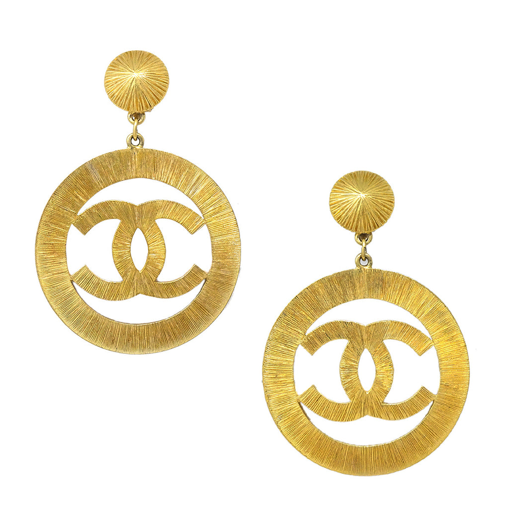 Chanel Dangle Hoop Earrings Clip-On Gold 27