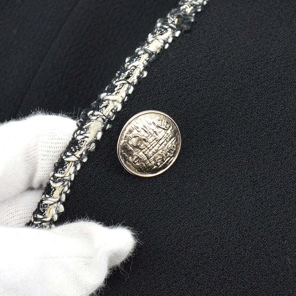 Chanel 2005 Black & White "Devil Wears Prada" Jacket #38