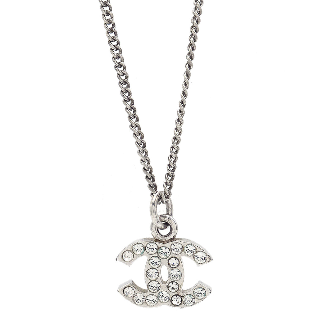 Chanel 2007 Silver & Crystal CC Chain Necklace – AMORE Vintage Tokyo