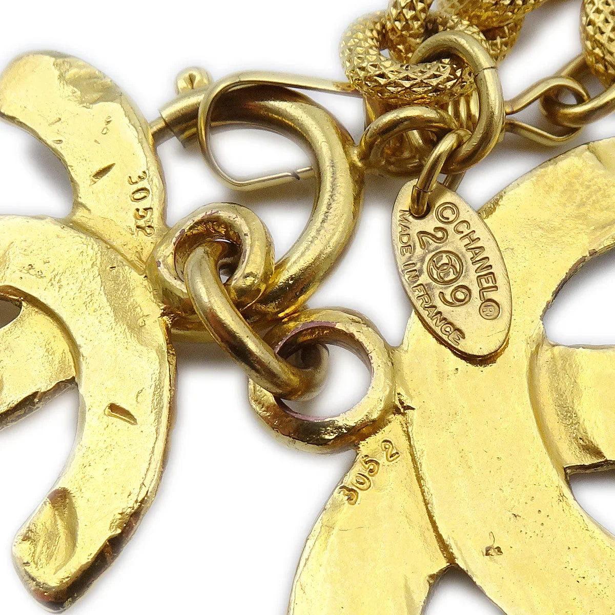 Chanel 1994 Woven CC Pendant Necklace Gold 29
