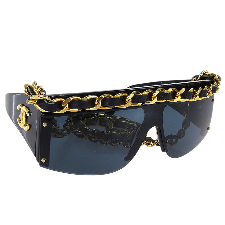 Chanel 1992 Fall Runway Chain Shield Sunglasses – AMORE Vintage Tokyo
