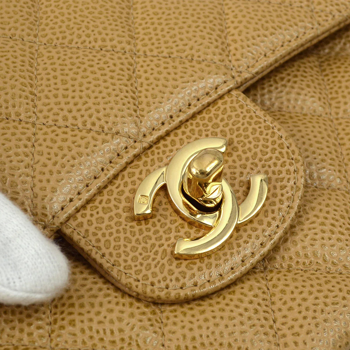 Chanel 2001-2003 Beige Caviar Medium Classic Double Flap Bag